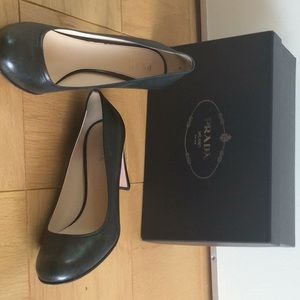 Prada heels (pumps)